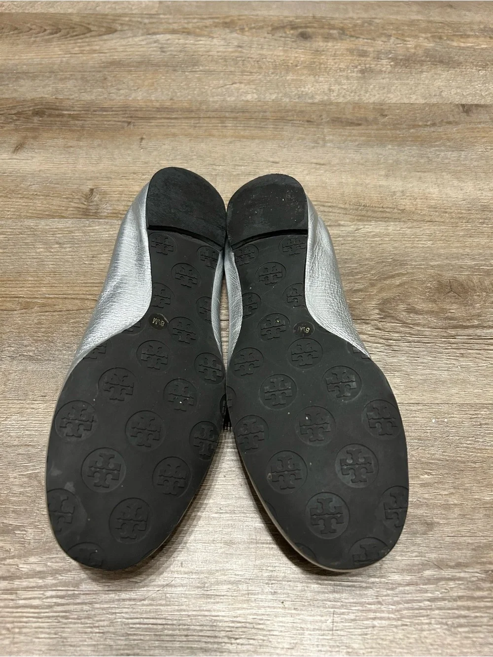Tory Burch Reva Women’s Size 8.5 M Silver Leather Ballet Flats Slip On Shoes